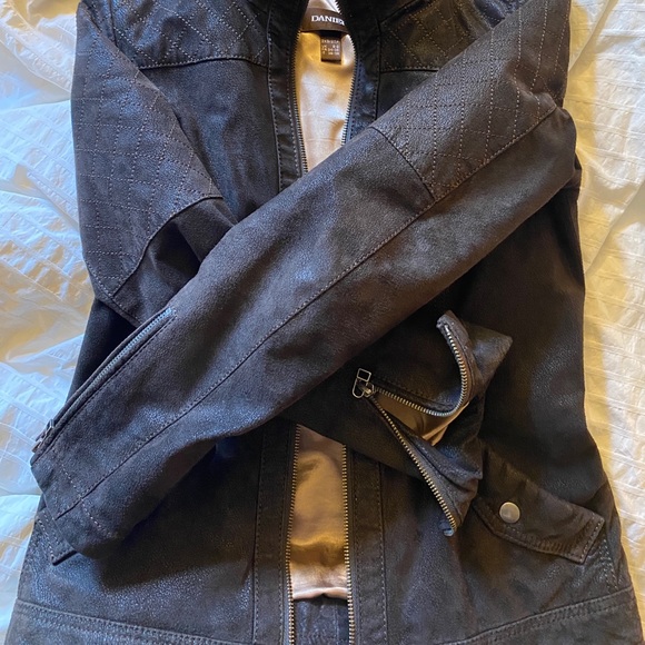 Danier full leather jacket 2XS in 3different style - Picture 8 of 10